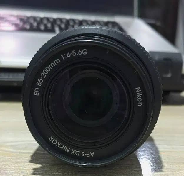 Nikon DX 55-200mm Lenses 0