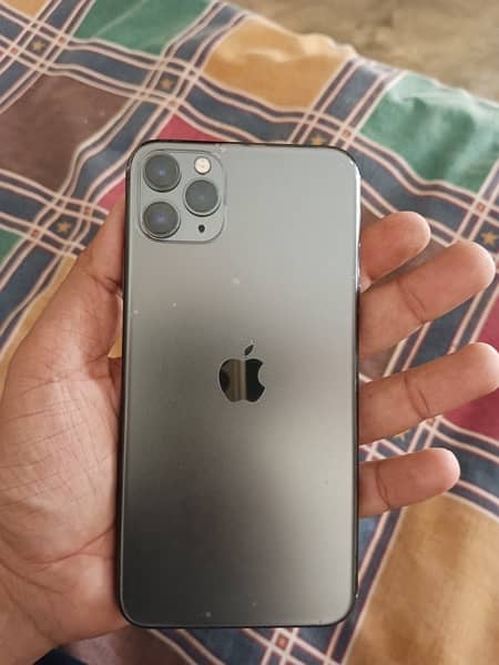iPhone 11 pro max PTA Approved 4