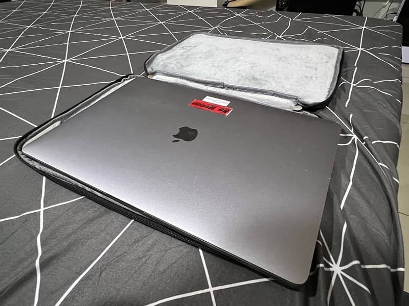 Macbook Pro 2017 Space Grey 4
