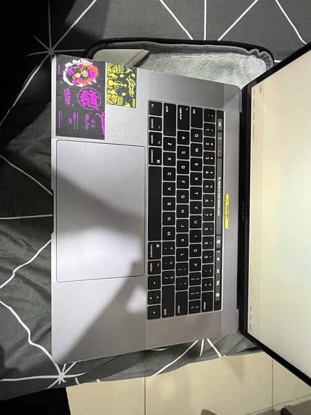 Macbook Pro 2017 Space Grey 5
