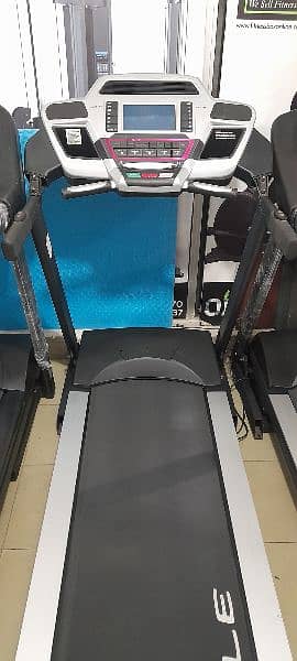 Sole Fitness F80 Running Exercise Treadmill Machine 03074776470 2