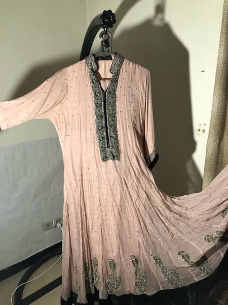 a beautiful dress in pure chiffone is available for sale 2