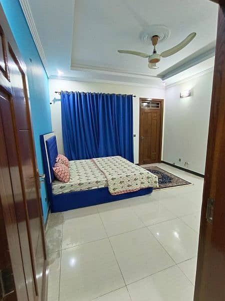 G 13 Exclusive  guest House for per day, weekly, monthly family Stays 1