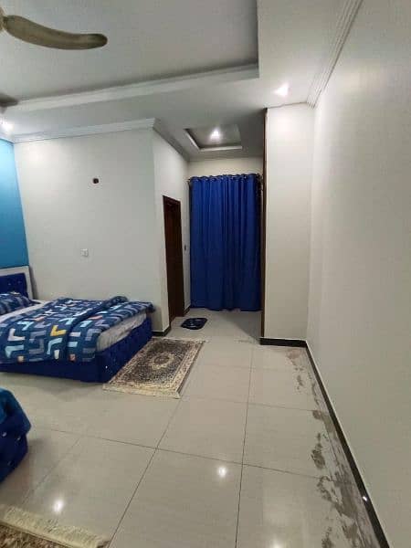 G 13 Exclusive  guest House for per day, weekly, monthly family Stays 4