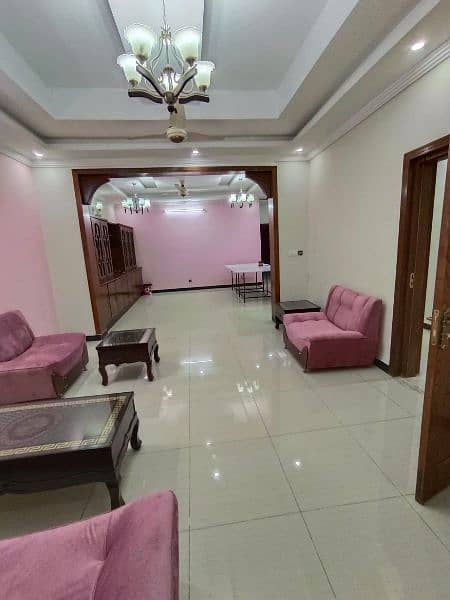 G 13 Exclusive  guest House for per day, weekly, monthly family Stays 10