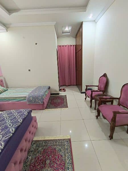 G 13 Exclusive  guest House for per day, weekly, monthly family Stays 11