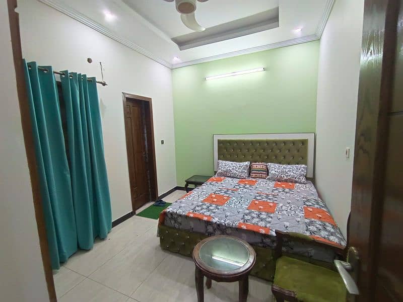 G 13 Exclusive  guest House for per day, weekly, monthly family Stays 18