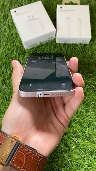 Iphone 13 128gb Sim Working 3 Month 4