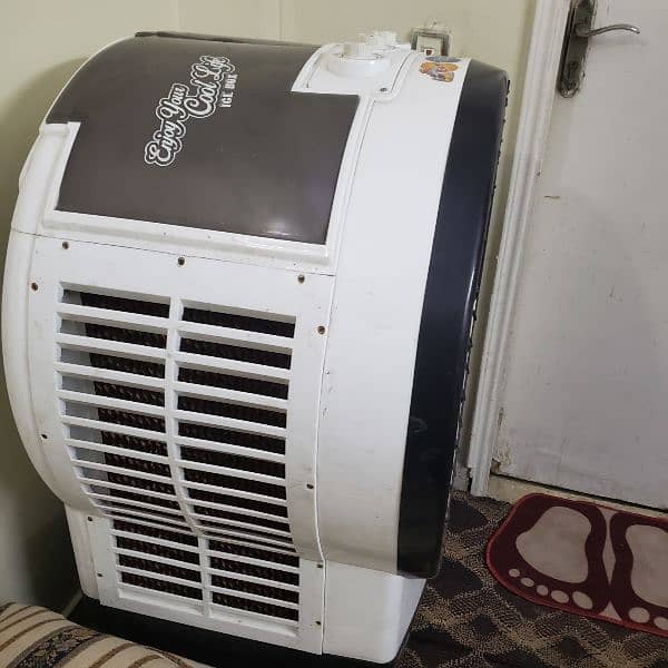 Room cooler for sale,  just looking like a wow 2