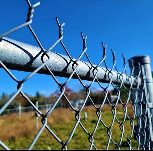 Razor Barbed wire Security Chain link jali Mesh Electric Fence system 10