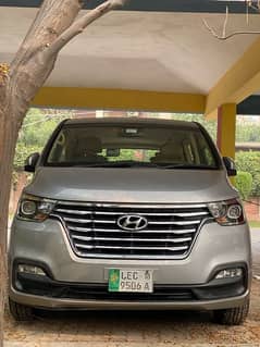 Rent a car,11 seater Hyundai Grand Starex with driver per day rent 10k