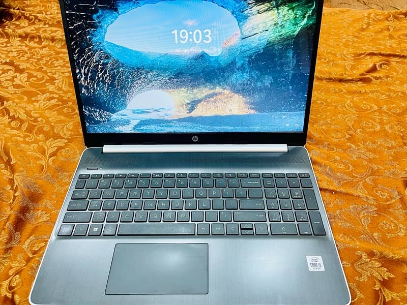 HP 10th Gen 15 Dy-1xxx i3 8 GB Ram 256 GB Nvme 15inch Screen Laptop 8