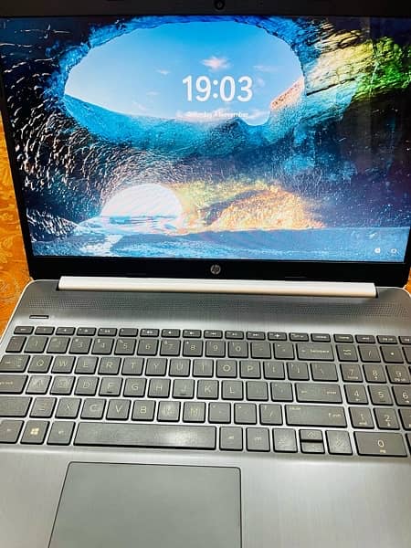 HP 10th Gen 15 Dy-1xxx i3 8 GB Ram 256 GB Nvme 15inch Screen Laptop 10