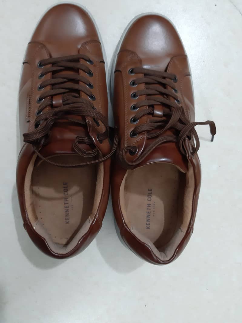 Kenneth Cole New York Size 10.5 US Sneakers- Liam Leather Sneaker 2