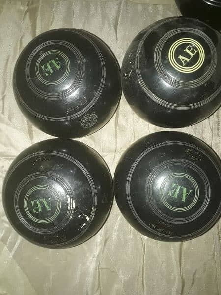 imported taylor lawn bowl balls 2