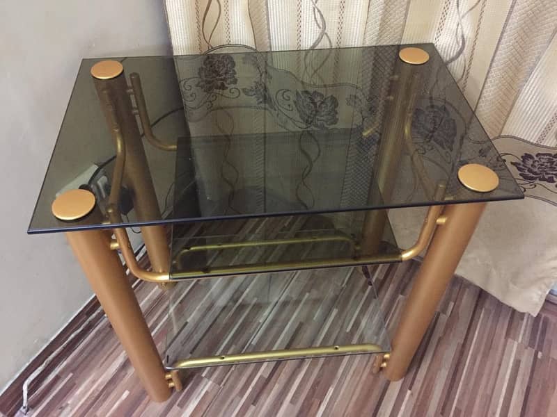 LCD trolley golden iron made with glass new condition 1