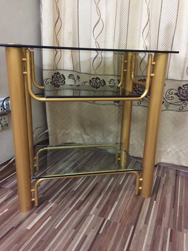 LCD trolley golden iron made with glass new condition 2