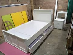 Bed with Draws