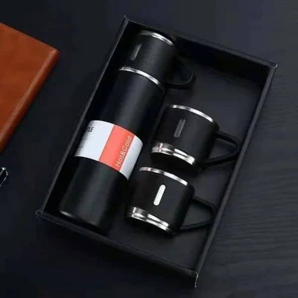 Vacuum Flask Thermos With 3 cups 6
