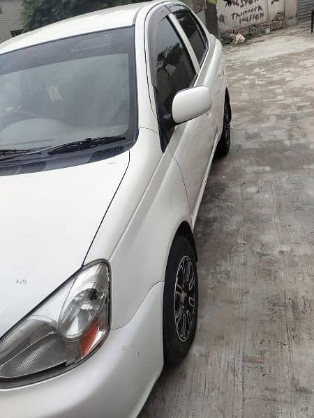 Toyota Platz 2005/09 Model Car For Sale at well maintained. 3
