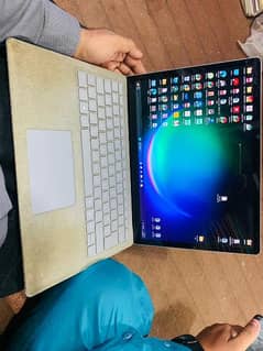 Surface Laptop i5-7th generation Full Ok