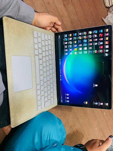 Surface Laptop i5-7th generation Full Ok 0