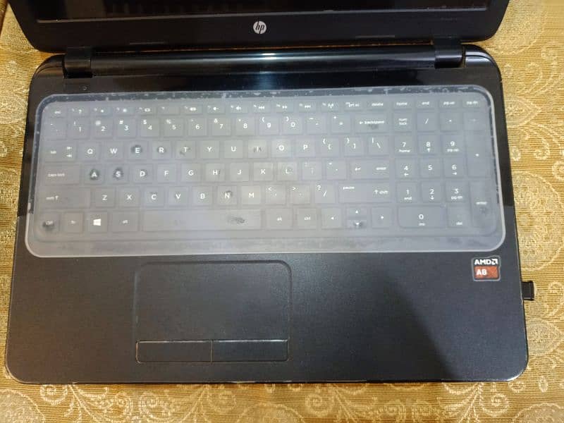 Hp AMD A8 Laptop 6th Generation 4