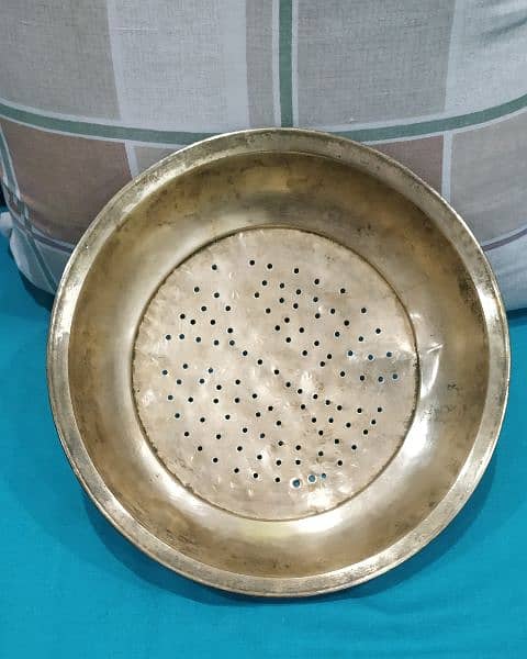 Antique copper round shape plate 0