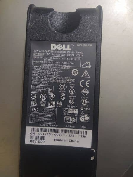 Dell adapter for Laptop 0