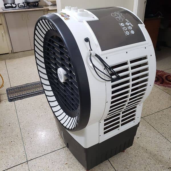 Room cooler for sale,  just looking like a wow 5