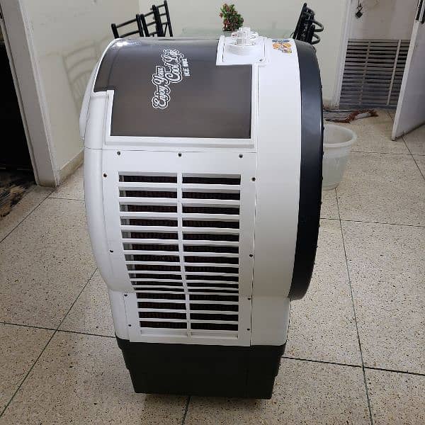 Room cooler for sale,  just looking like a wow 8