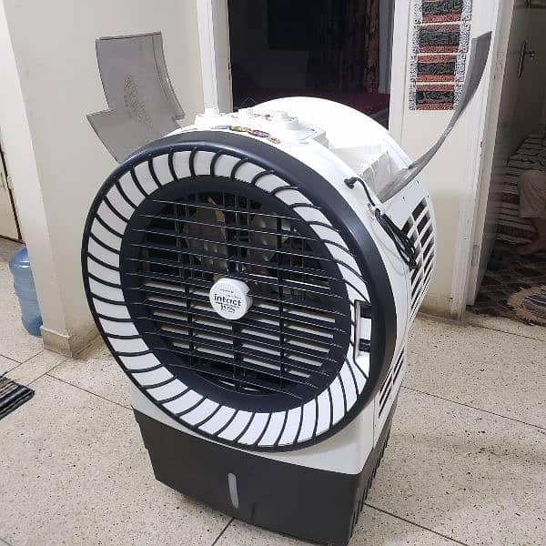Room cooler for sale,  just looking like a wow 11