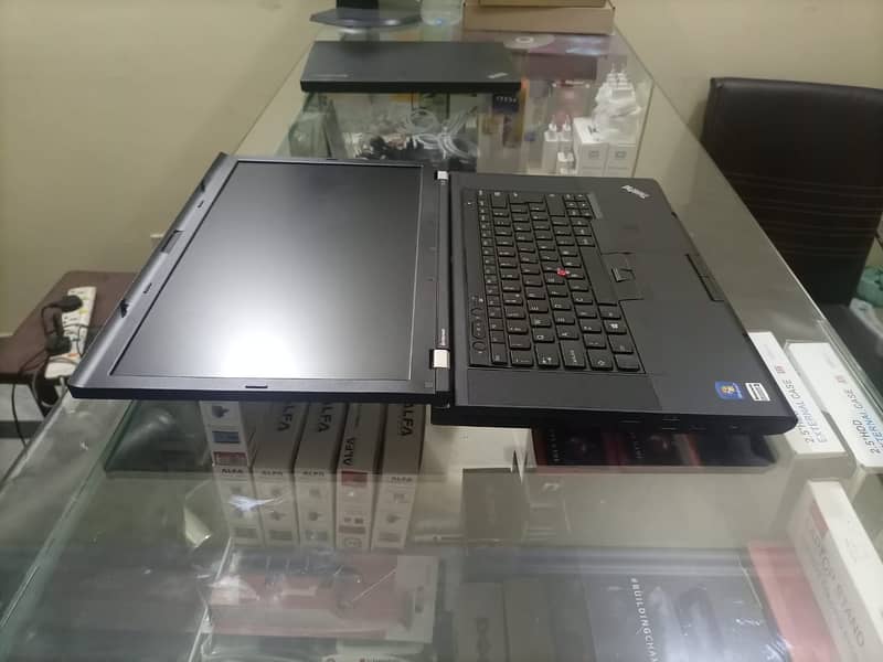 Lenovo ThinkPad T530 Core i5 3rd, Gen 4GB Ram 320GB HDD 9