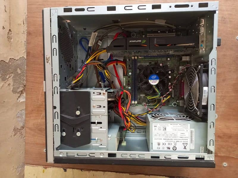 Gaming PC ha new liya tha per use karny ka time nahi ha 9