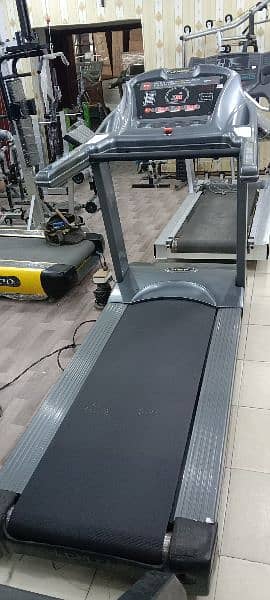 Commercial treadmill 3