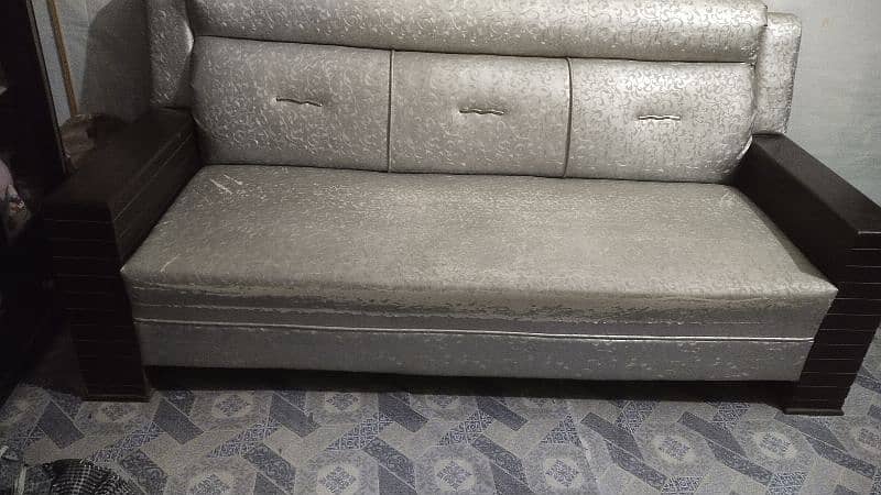 5 Seater Sofa for sale 2