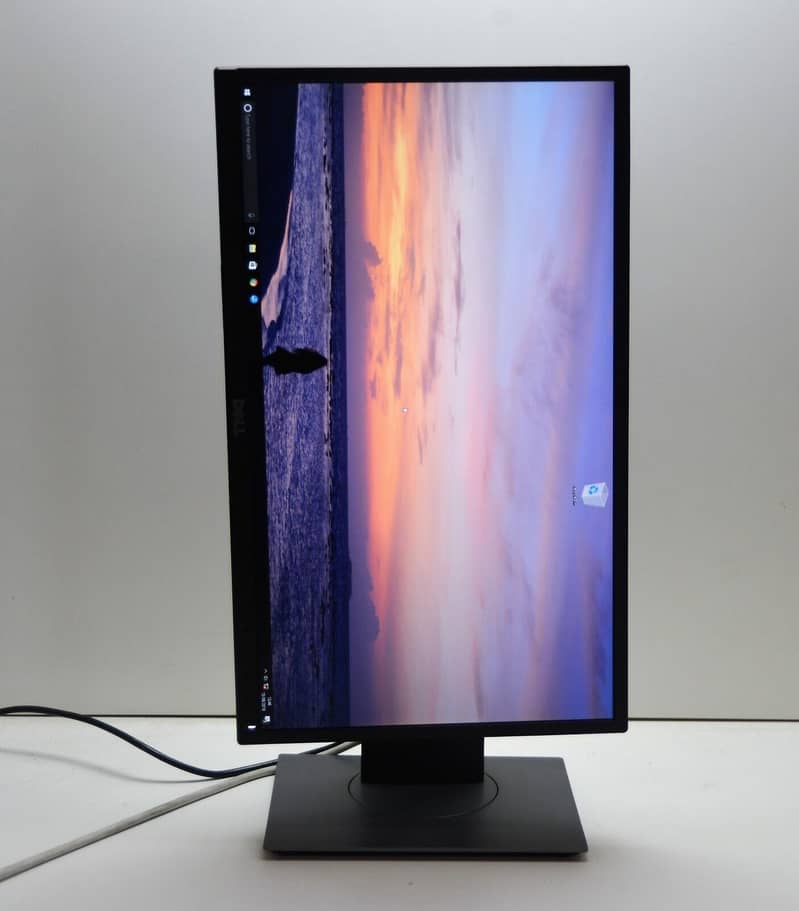 DELL 22Inch P2217H Narrow Bezel IPS LED Moniter QTY Available 1