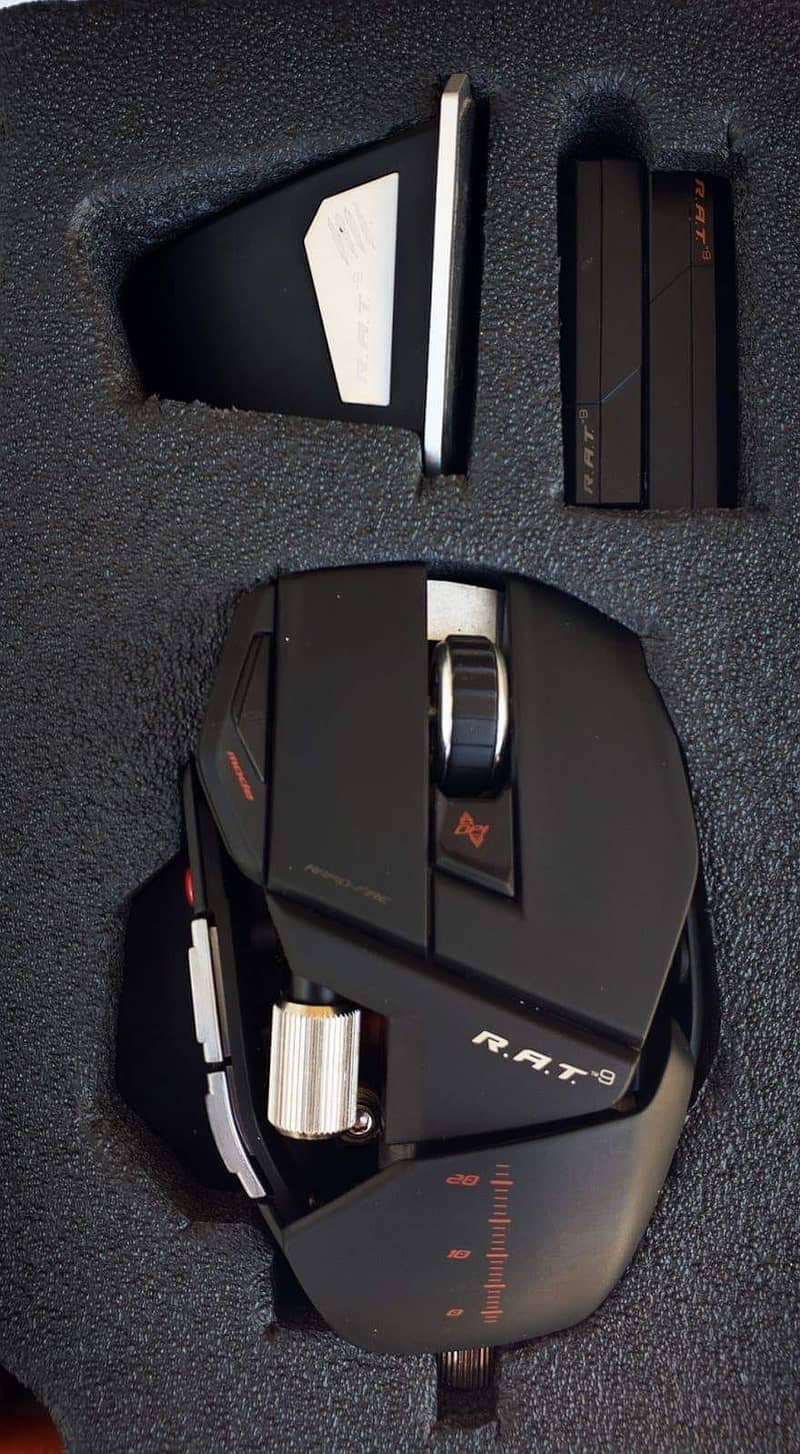 Mad Catz (R. A. T. ) RAT 9 Premium Mechanical Wireless Gaming Mouse 1