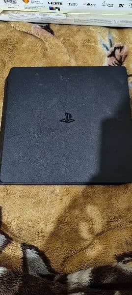 Selling PS4 Slim 1TB With 2 Games 3