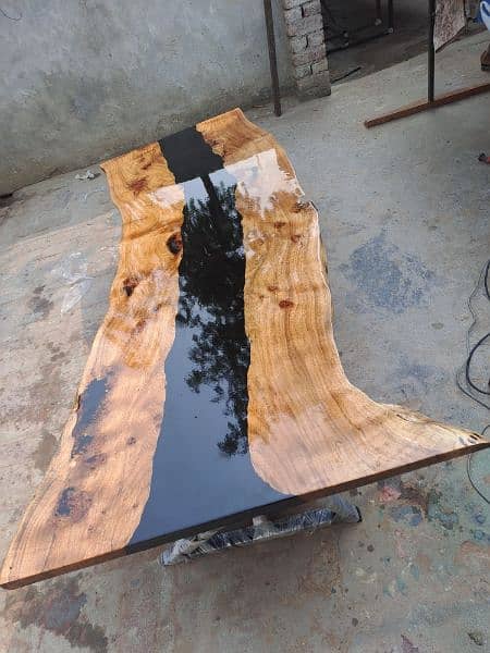 epoxy resin dinning table, coffee table,contact 033.287. 098.77 1