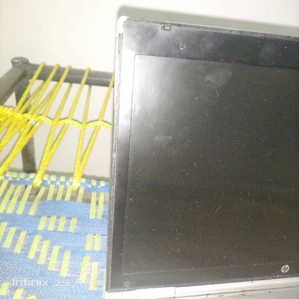 4 hp laptop for sale & exchange possible 8