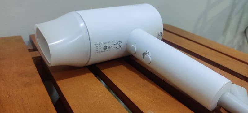 Xiaomi Showsee Hair Dryer. 12