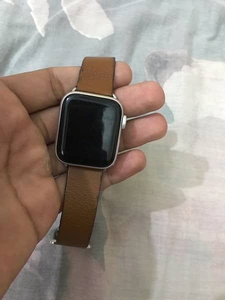 Apple watch series 5  40mm 4