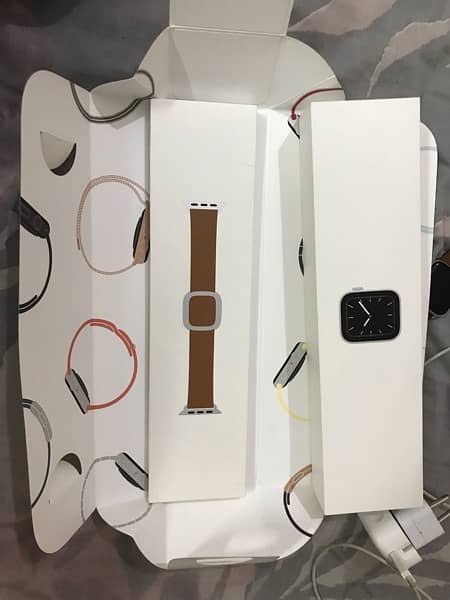 Apple watch series 5  40mm 6