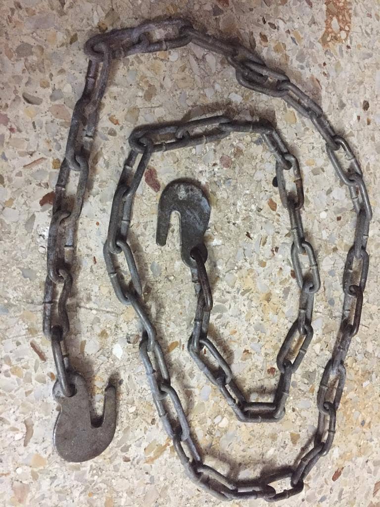 CAR TOW CHAIN 0