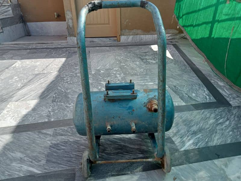 air compressor tanki good condition paint machine compressor  tanki 2