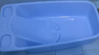 Baby bath tub upto 3 years old 30×15 inches dept 7inches