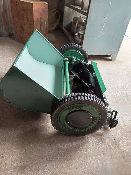 Lawn Mower, Grass Cutter, Grass Cutting Machine 15