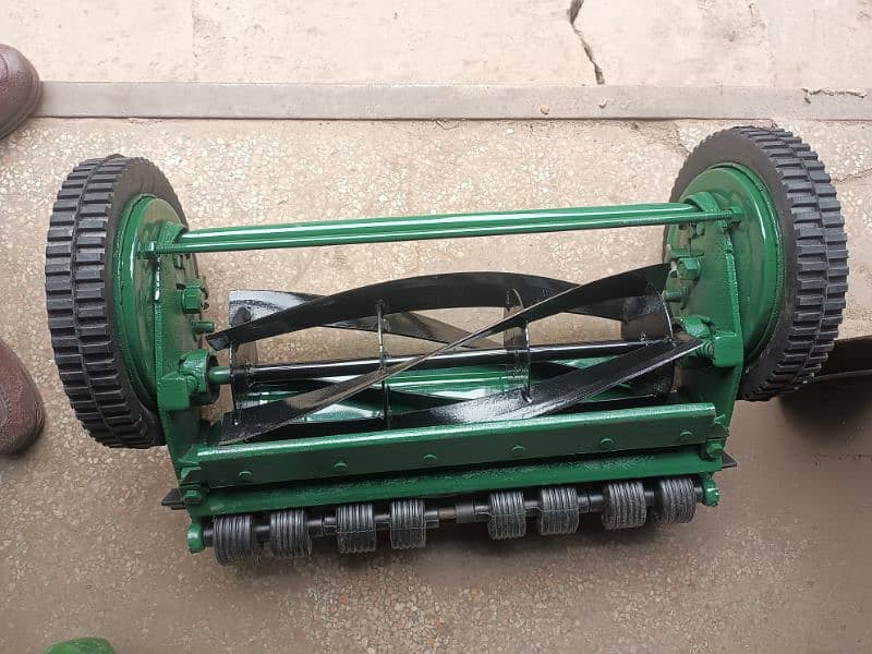 Lawn Mower, Grass Cutter, Grass Cutting Machine 17
