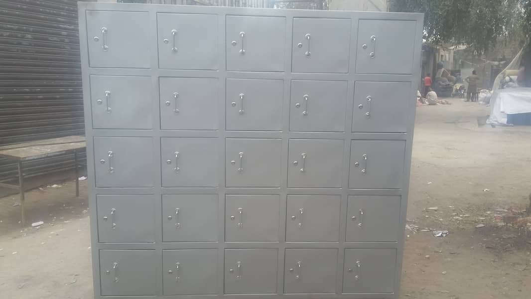 Plastic Pallets & Storage Racks 13
